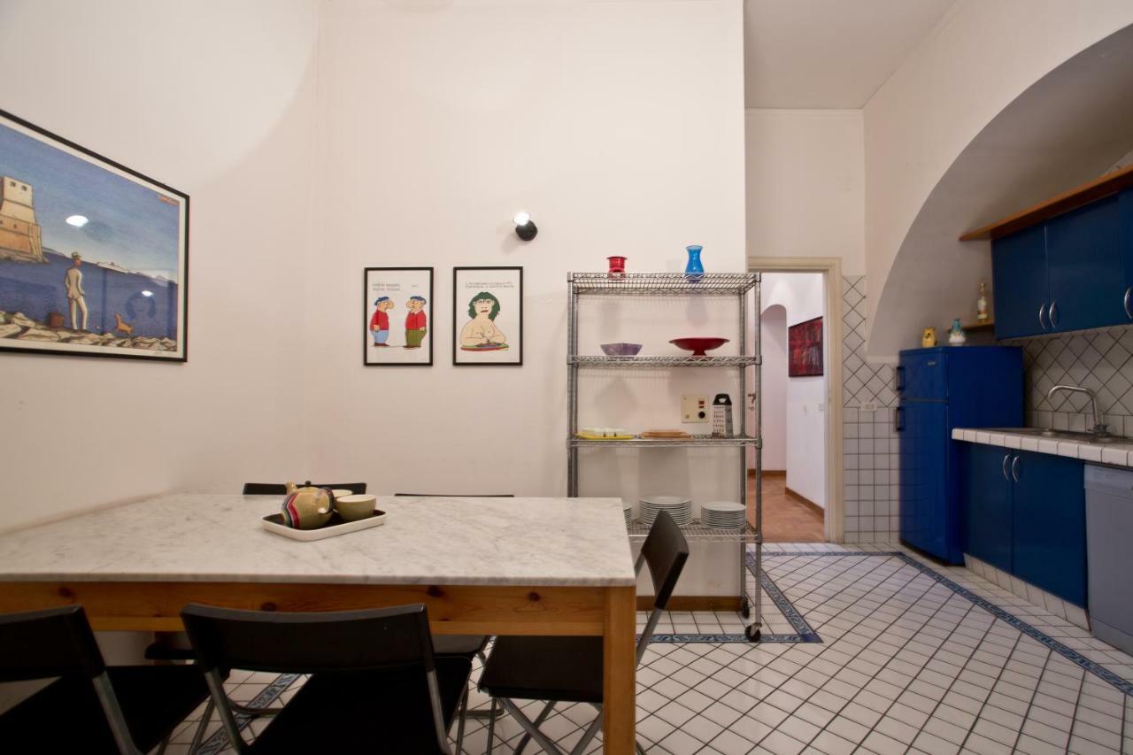 Bella Art Gallery Apartamento Nápoles